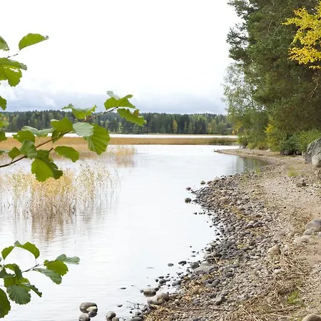 Hotel Hotel & Cottages Summassaari 3*