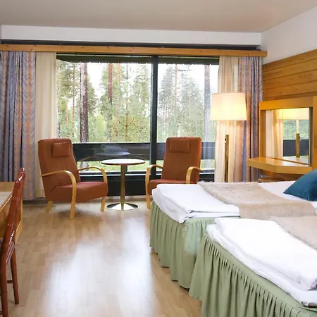 Hotel & Cottages Summassaari Saarijärvi