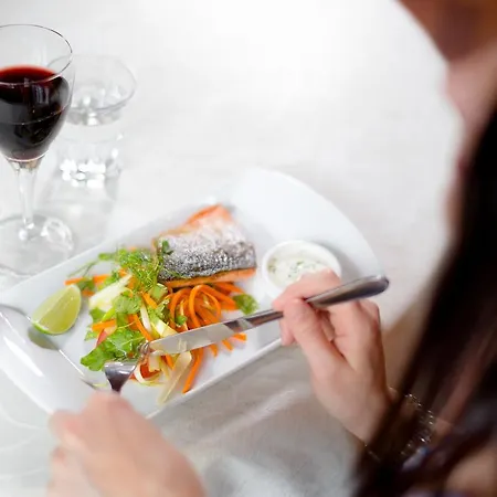 Hotell Hotel & Cottages Summassaari