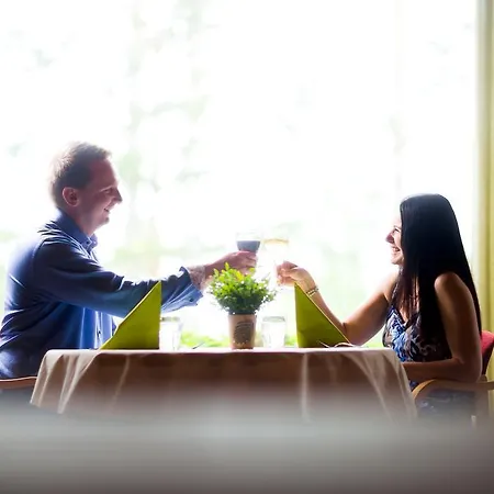 Hotell Hotel & Cottages Summassaari