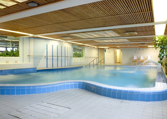 Hotel Hotel & Cottages Summassaari 3*